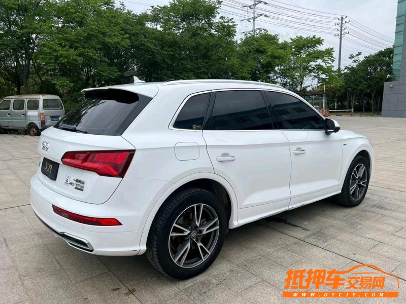 盐城19年奥迪Q56