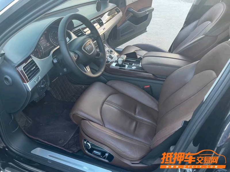 徐州13年奥迪A8L3