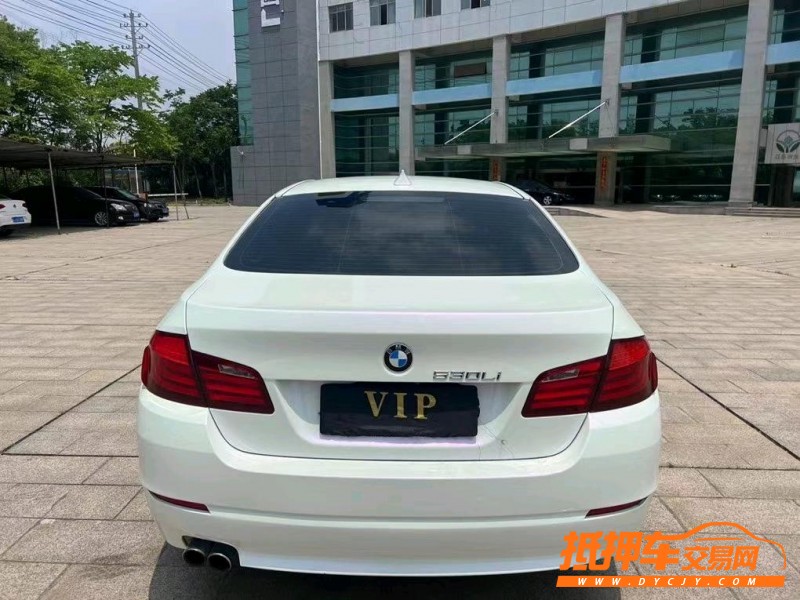 盐城13年宝马5系9