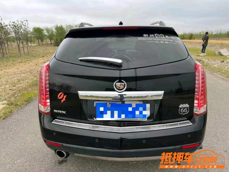 煙臺12年凱迪拉克SRX3