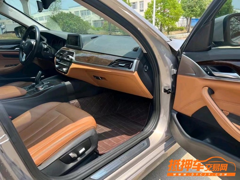 盐城17年宝马5系4