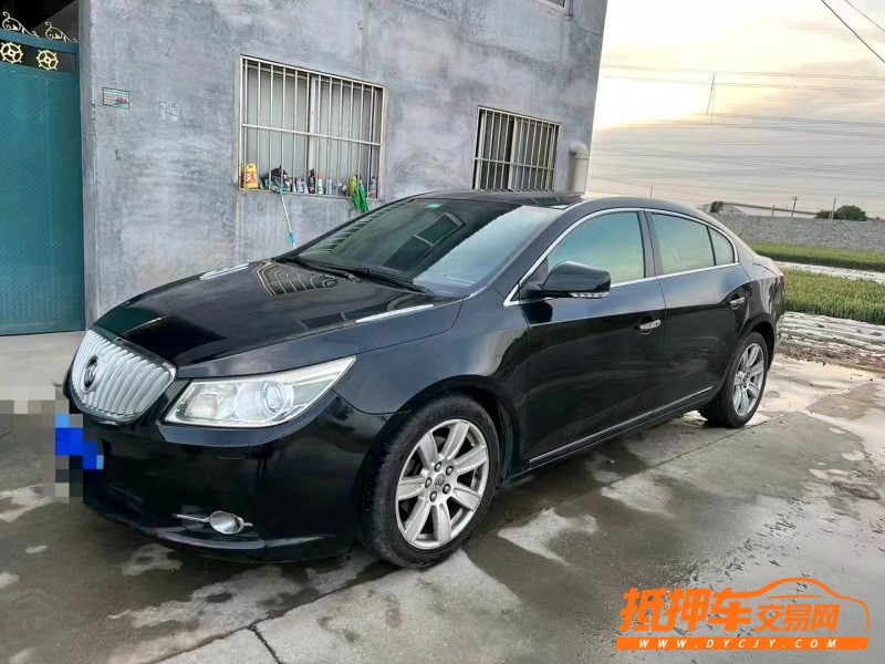 潍坊10年别克君越2