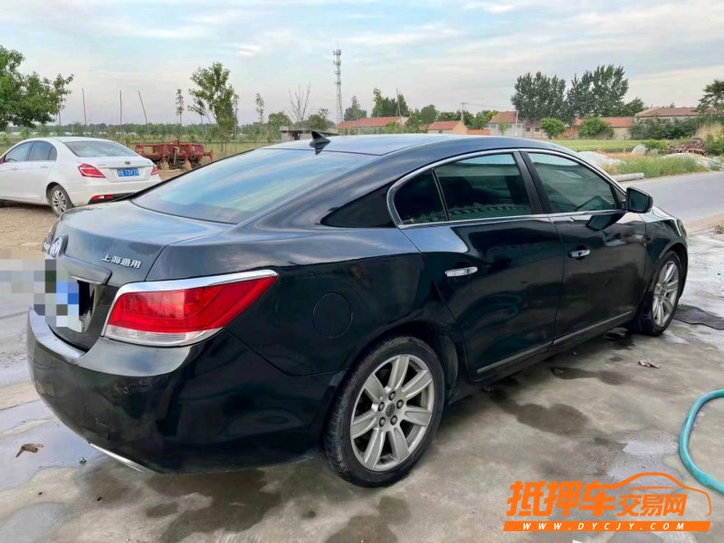 潍坊10年别克君越9