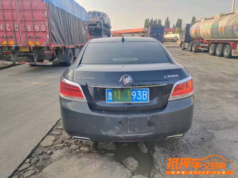 潍坊11年别克君越9