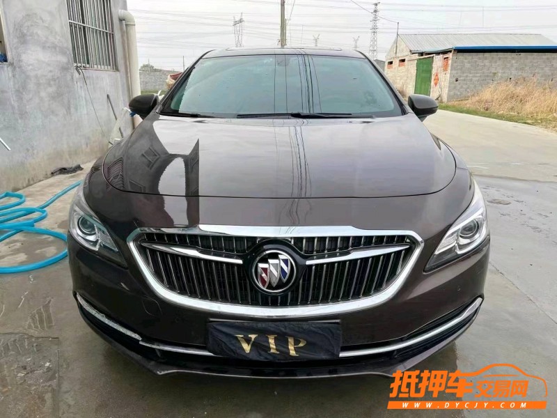 潍坊17年别克君越1