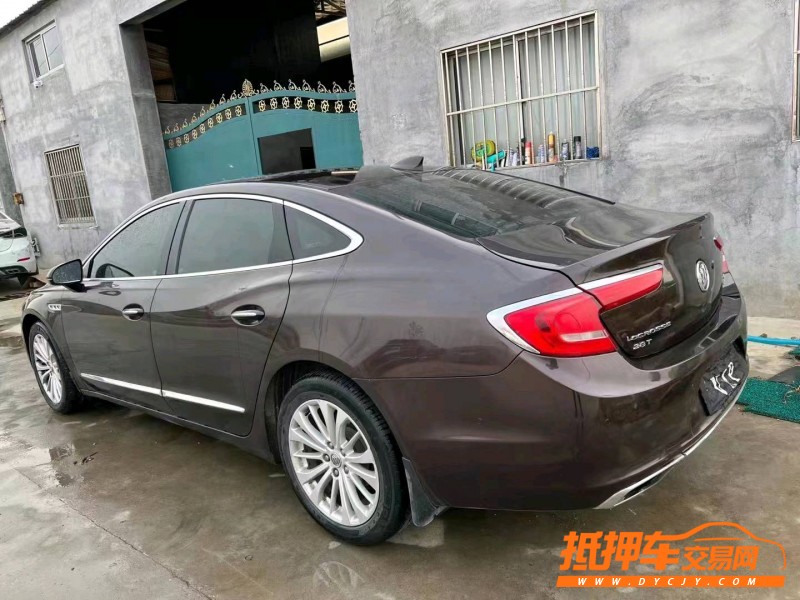 潍坊17年别克君越9