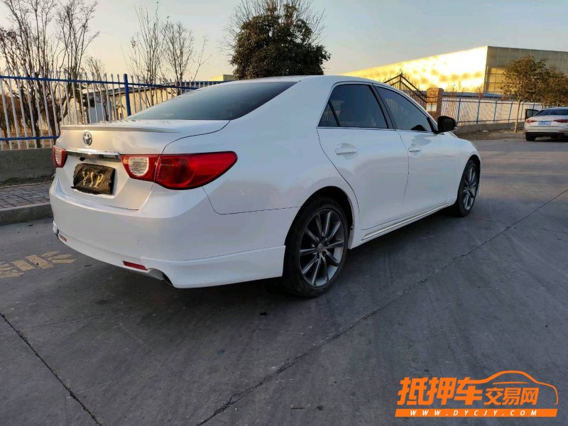 徐州13年丰田锐志6
