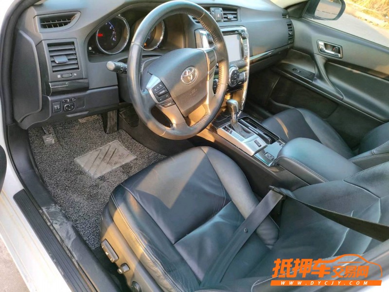 徐州13年丰田锐志1