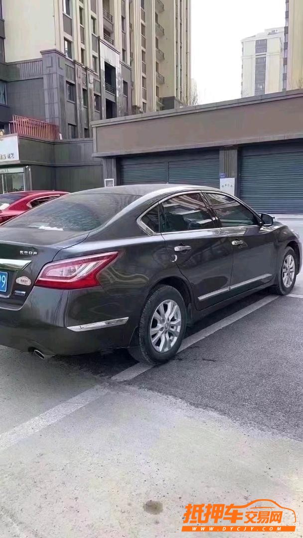 北京16年日产天籁5