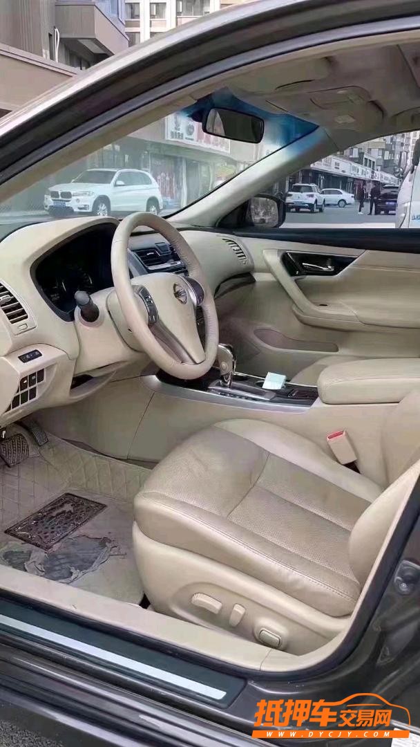 北京16年日产天籁7
