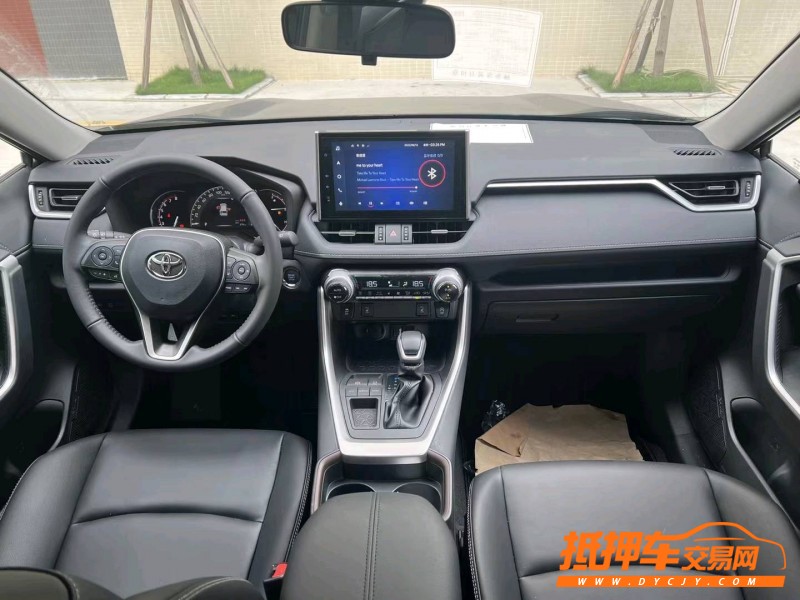 廣州22年豐田RAV4榮放8