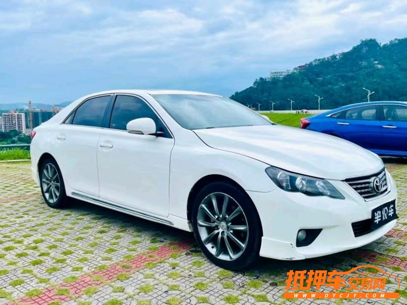 东莞12年丰田锐志3