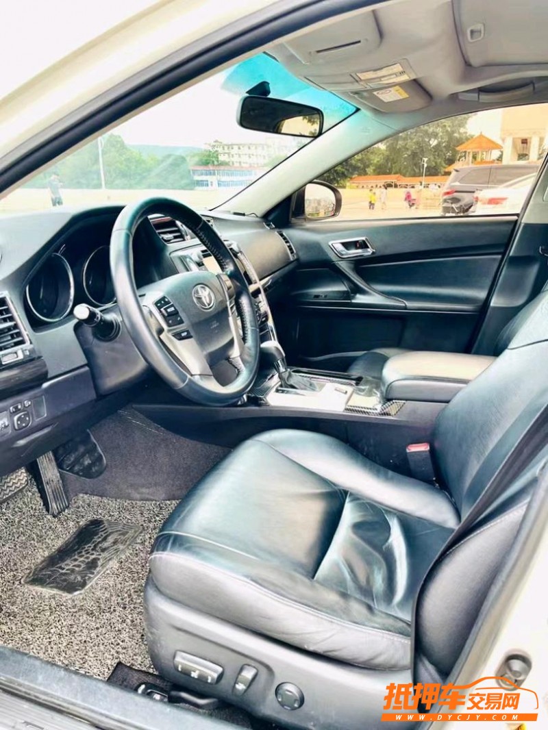 东莞12年丰田锐志4
