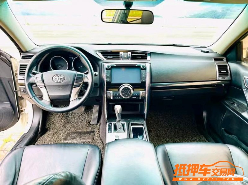 东莞12年丰田锐志5