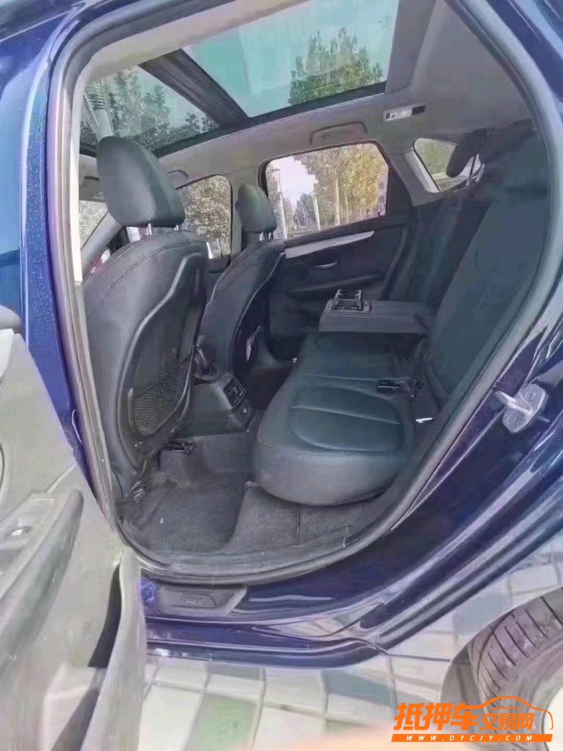 北京18年宝马2系3