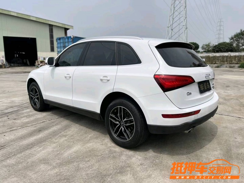 东莞15年奥迪Q58