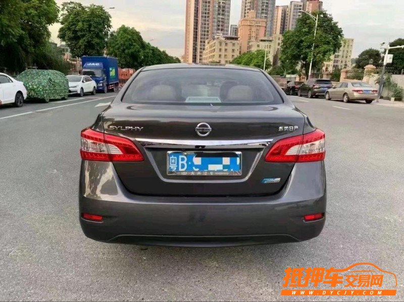 深圳12年日產軒逸9