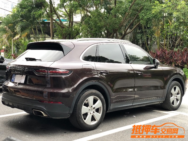 深圳18年保時捷卡宴2