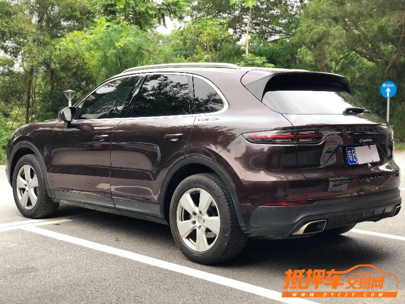 深圳18年保時捷卡宴1