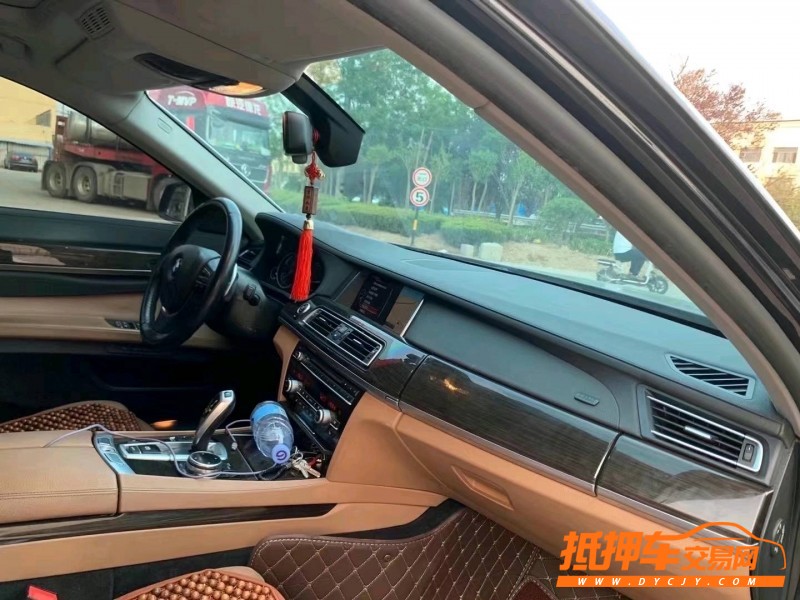 北京14年宝马7系5