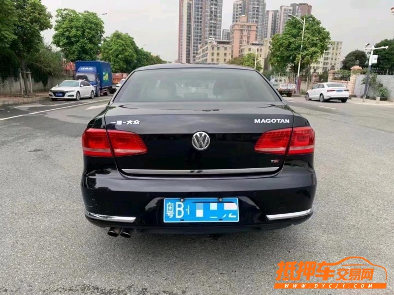 深圳15年大众迈腾8