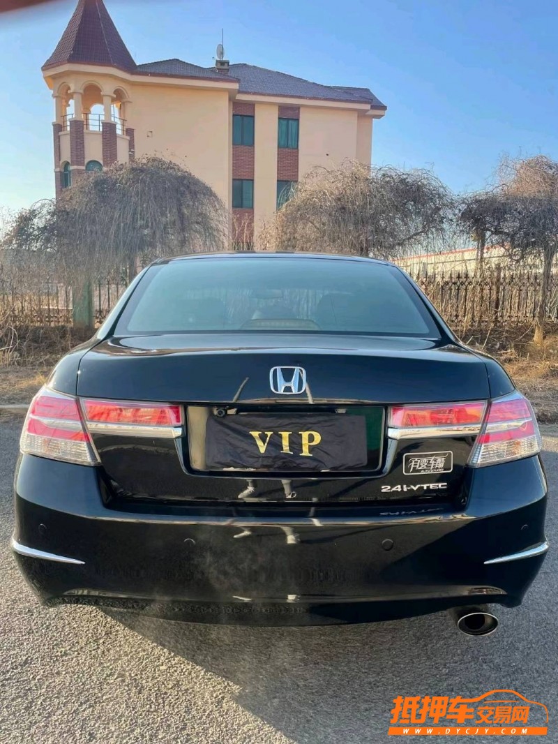 沈阳11年本田雅阁9