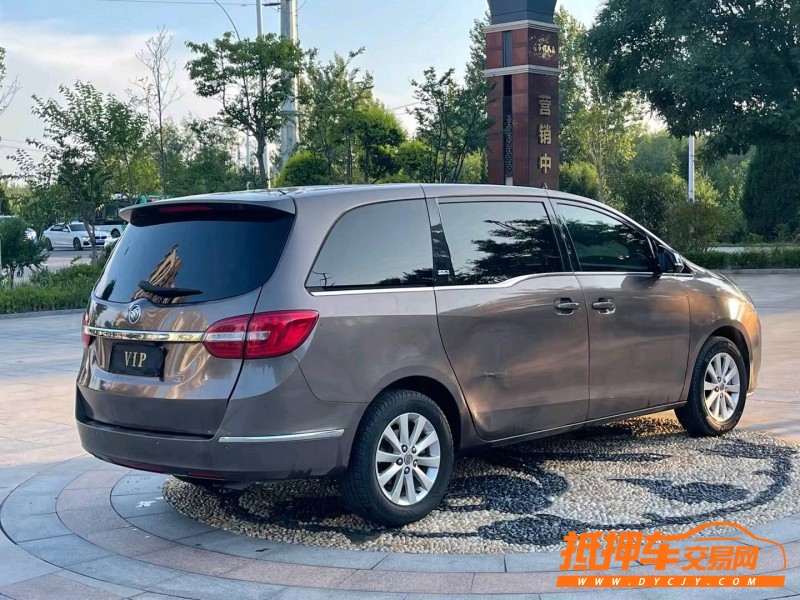 青岛15年别克GL88