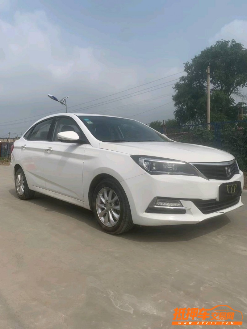 沈陽17年長安汽車悅翔3