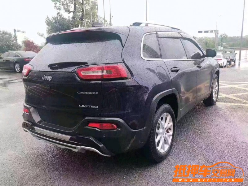 景德鎮18年Jeep自由光6