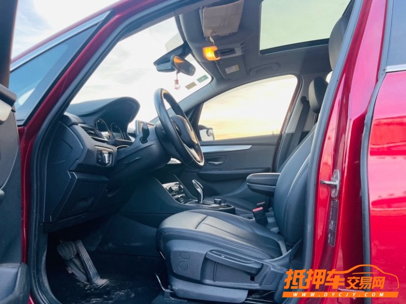 东莞19年宝马2系旅行车2