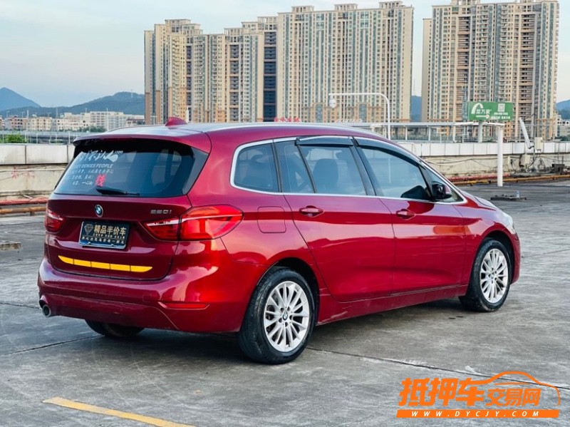 东莞19年宝马2系旅行车1