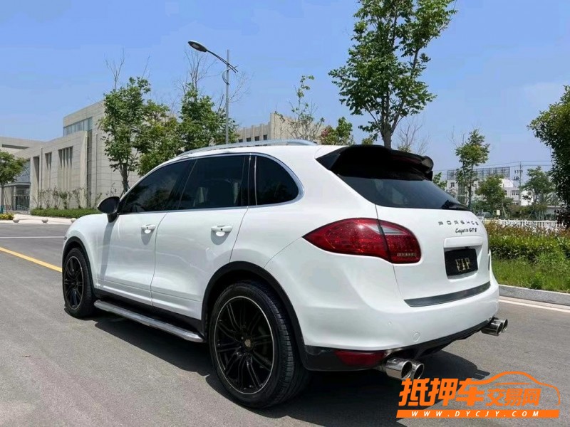 鹽城13年保時捷卡宴1