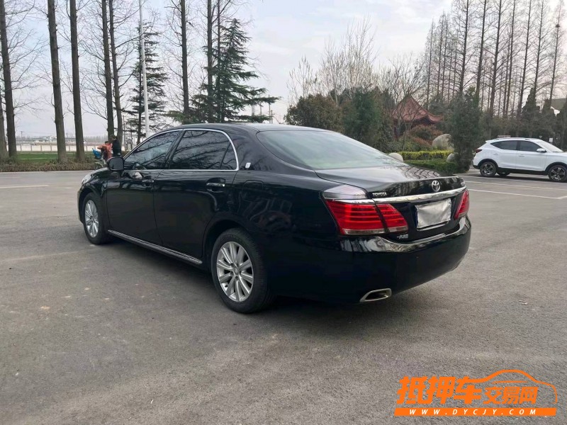 徐州13年丰田皇冠8