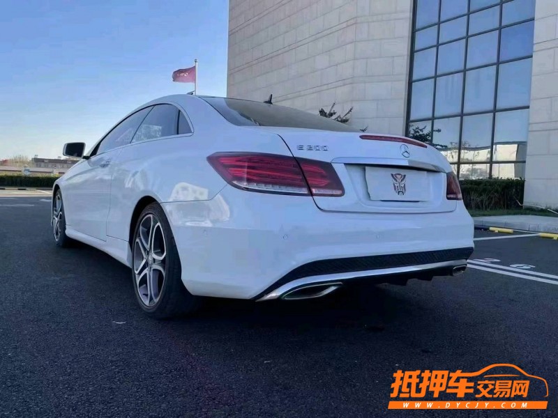 唐山14年奔馳E4