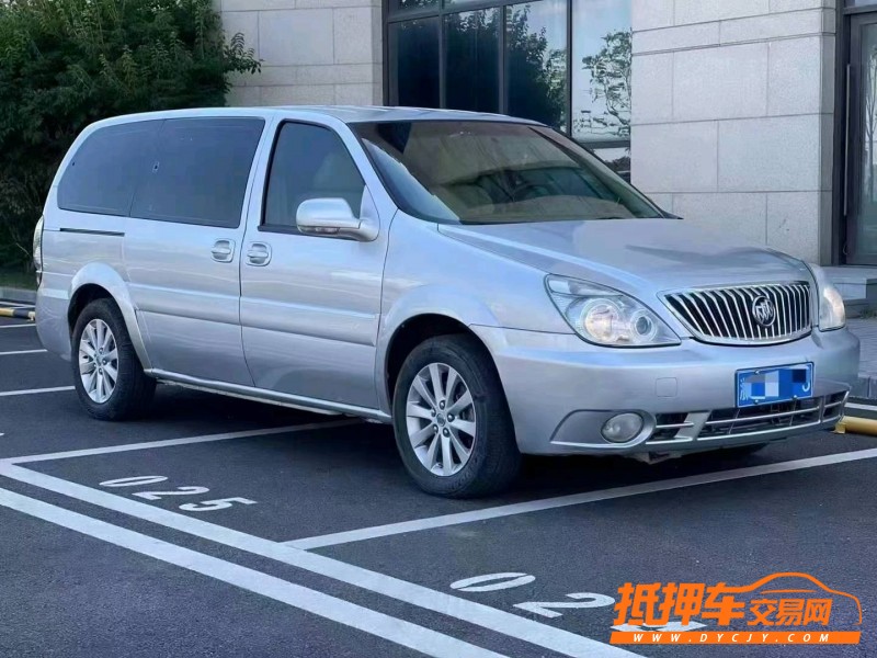 唐山14年別克GL82