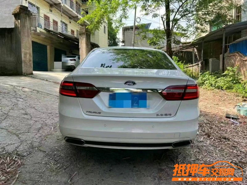 廣元16年福特金牛座2