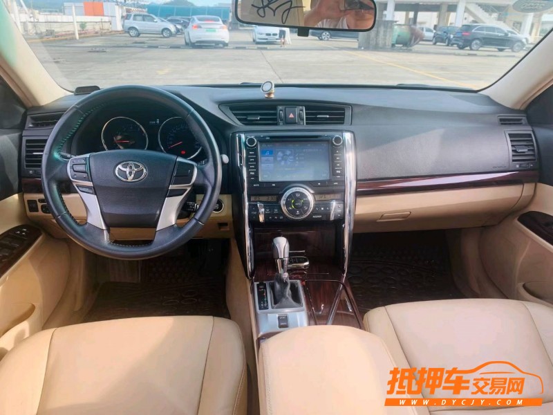 东莞12年丰田锐志5