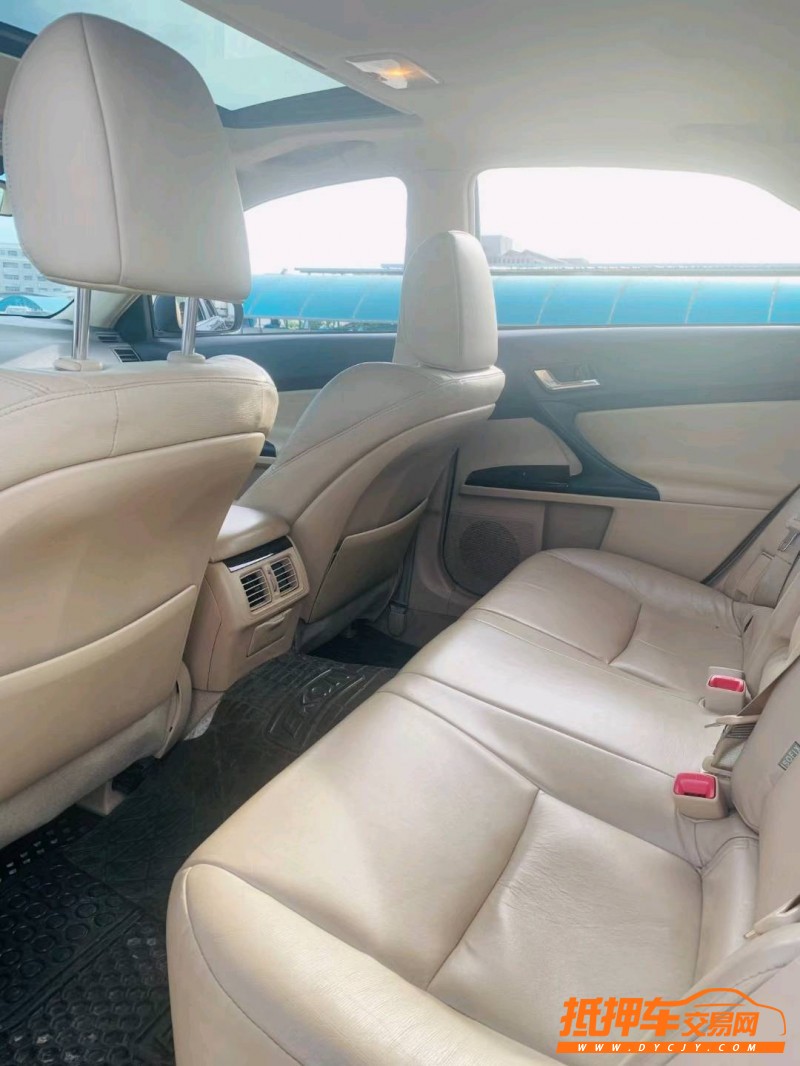 东莞12年丰田锐志4