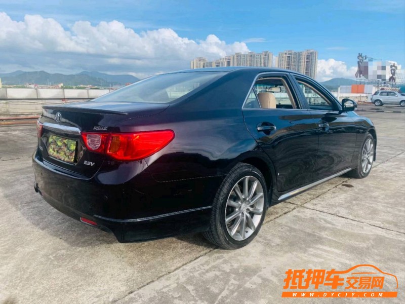 东莞12年丰田锐志3