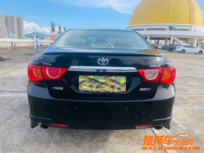 东莞12年丰田锐志1