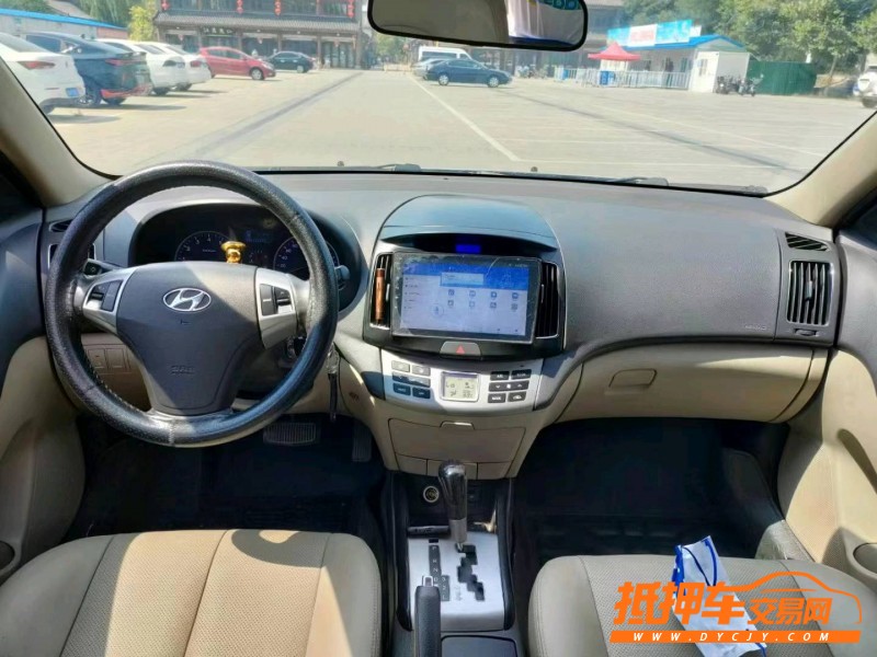 潍坊12年现代悦动7