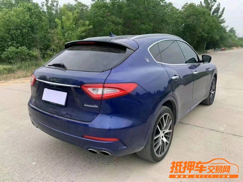 鶴壁17年瑪莎拉蒂Levante6