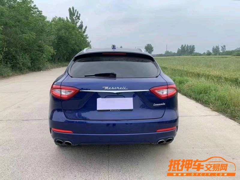 鶴壁17年瑪莎拉蒂Levante9