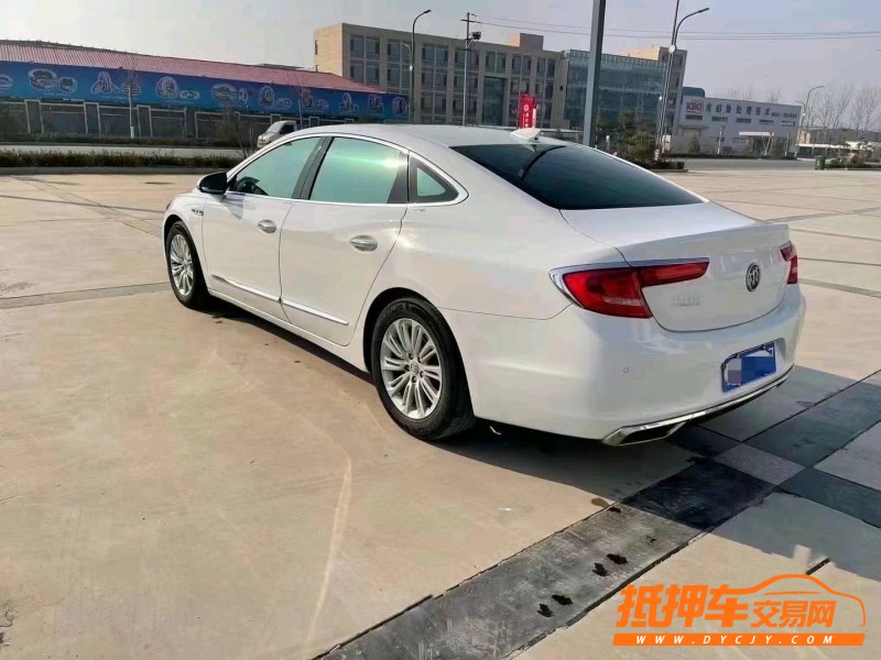 潍坊16年别克君越8