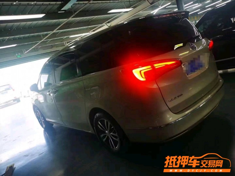 潍坊17年别克GL86