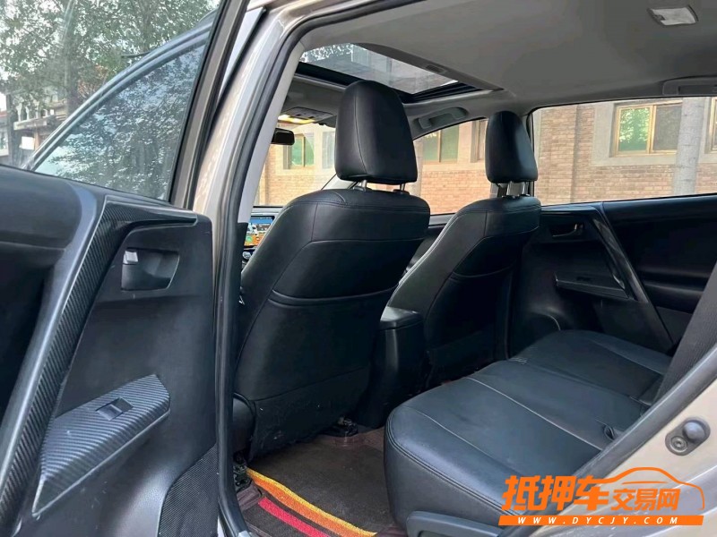 保定16年豐田RAV4榮放4
