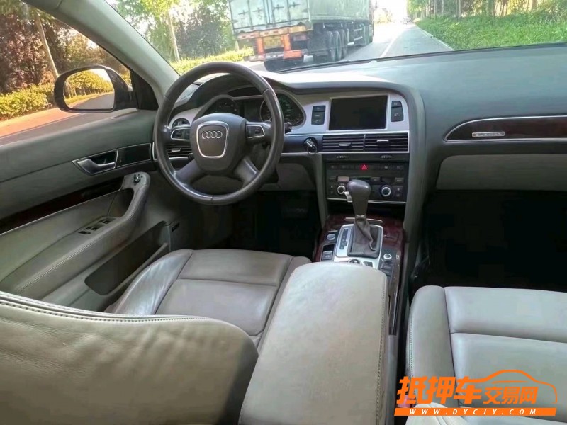 潍坊11年奥迪A68