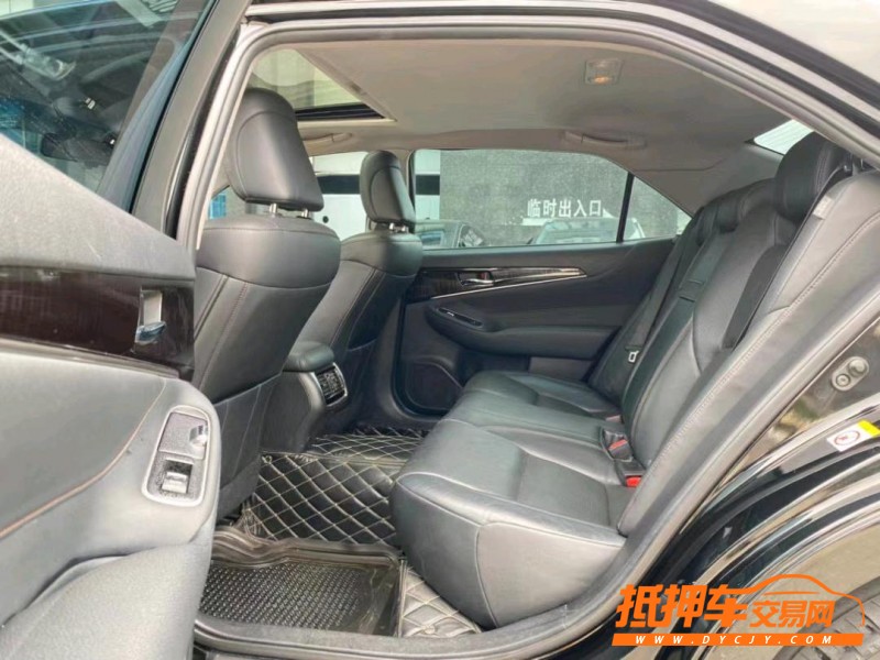 东莞16年丰田皇冠6