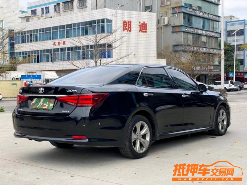 东莞16年丰田皇冠8
