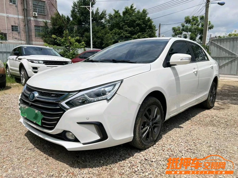 廣州18年比亞迪秦3